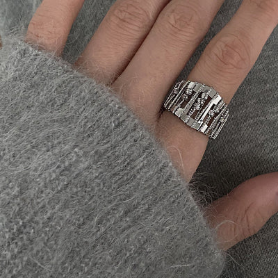 Gennembrudt, perlebesat, justerbar ring