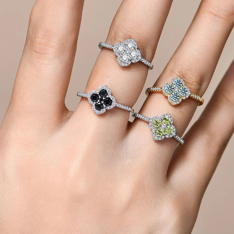 Soraya Kleeblatt Ring Blå | Hvidguld