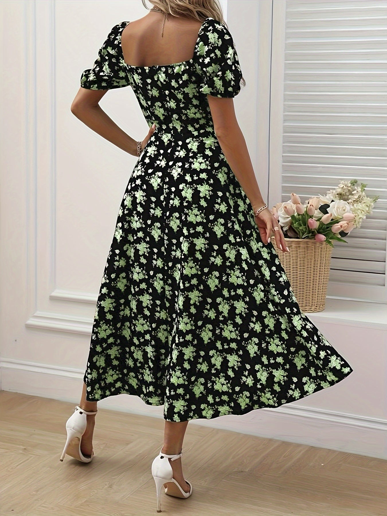 Rosea Feminine Floral Kjole