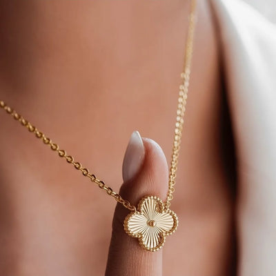KLEEBLATT HALSKETTE | GULD