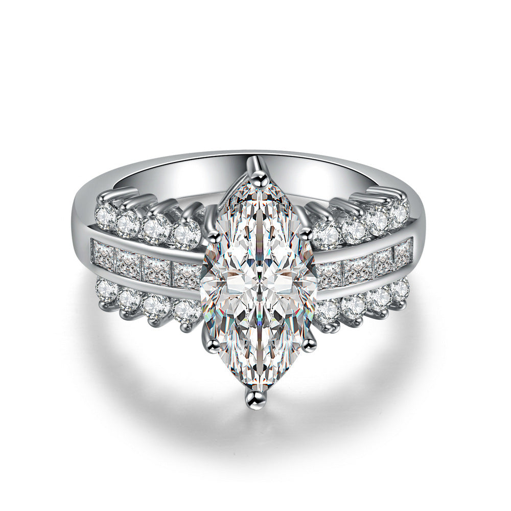 Odette Mercer Ring | Hvidguld