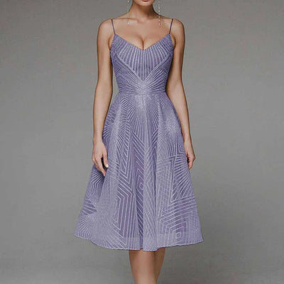 Larra™ | Elegant kjole med åben ryg