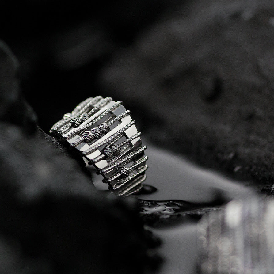 Gennembrudt, perlebesat, justerbar ring