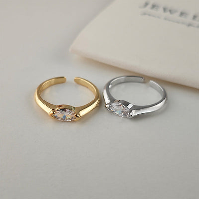 Aya Sterling Ring | Hvidguld