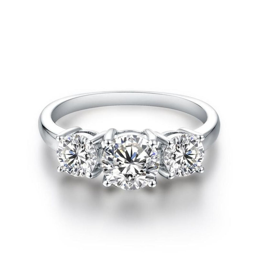 Clare Dreifach Stein Ring | Hvidguld