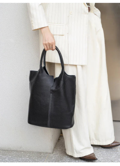 saga™ – lyseblå bucket taske i luksuslæderlook