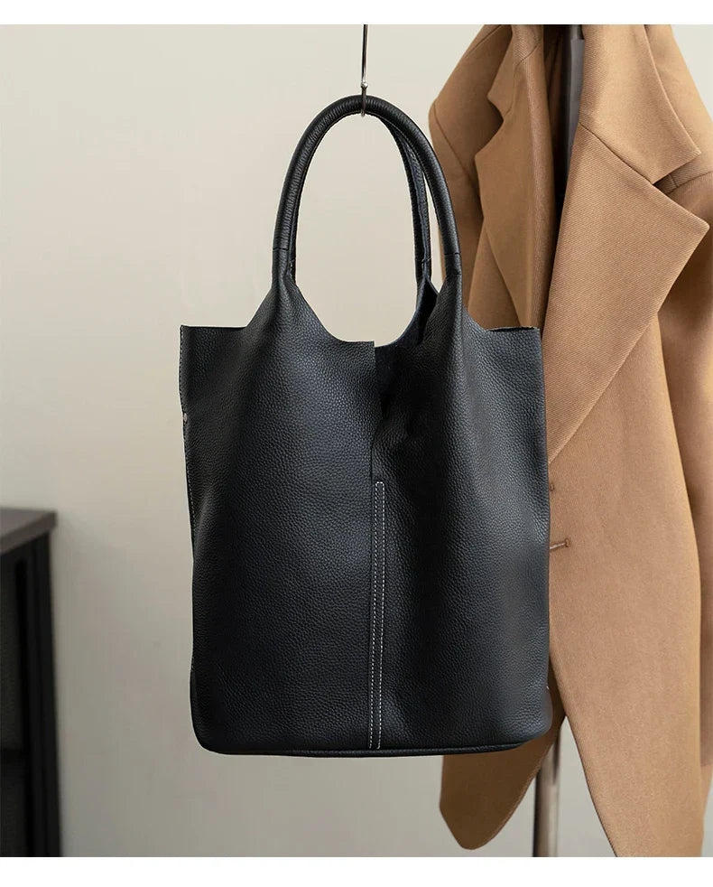 saga™ – lyseblå bucket taske i luksuslæderlook