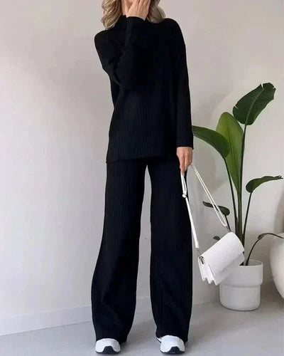 Daisy™ Sæt: Elegant Bluse og Bukser fra Olsen & Olsen™ - Olsen Official