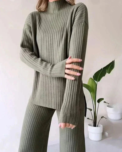 Daisy™ Sæt: Elegant Bluse og Bukser fra Olsen & Olsen™ - Olsen Official