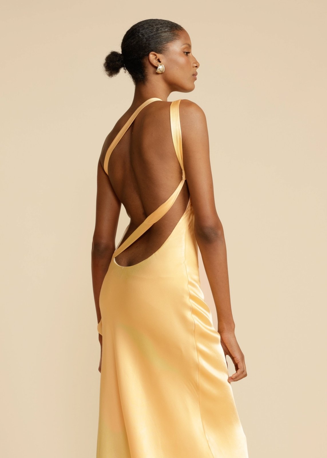 Maxi kjole Rosea Silk med elegante stropper
