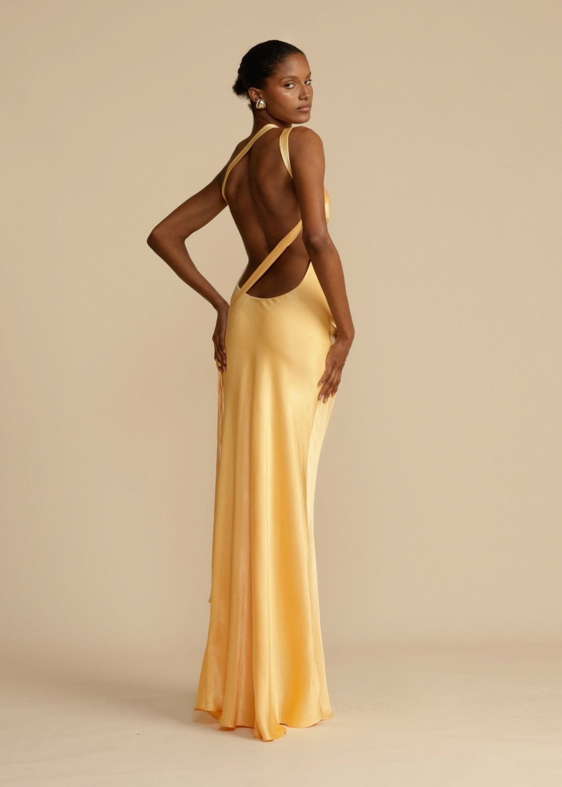 Maxi kjole Rosea Silk med elegante stropper